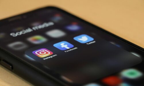 Co pisać w social mediach, by przyciągnąć uwagę?