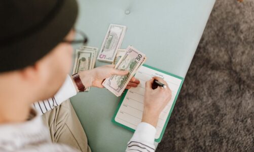 Budżet wyjazdu: jak przewidzieć koszty, o których łatwo zapomnieć?
